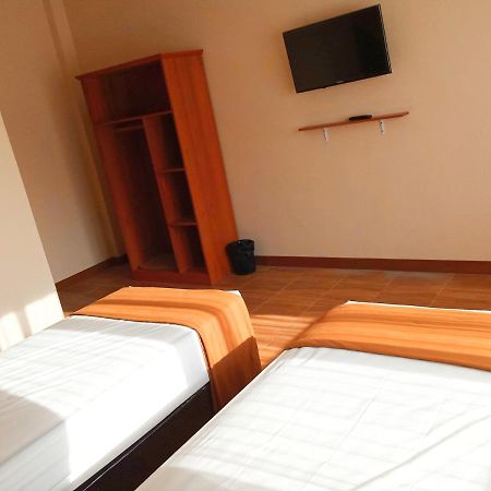 Bluefire Homestay Syariah Banyuwangi  Luaran gambar