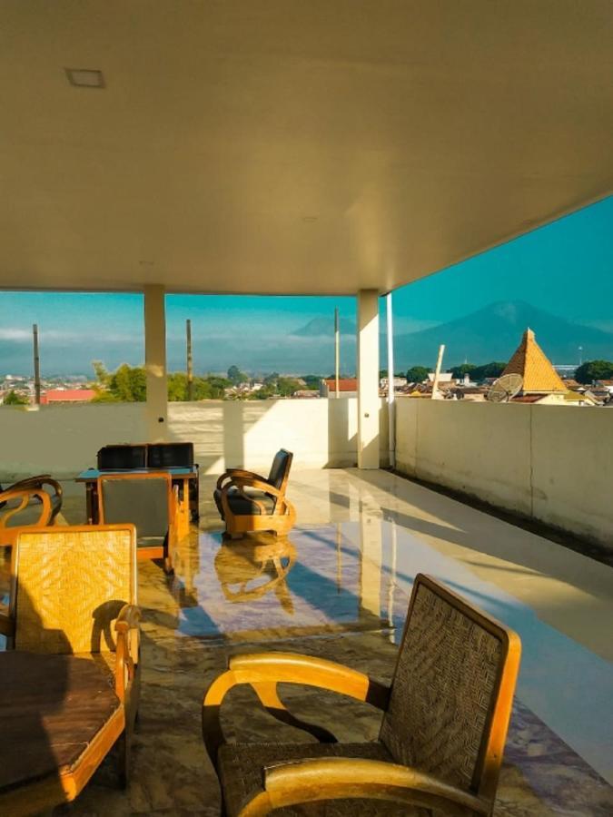 Bluefire Homestay Syariah Banyuwangi  Luaran gambar