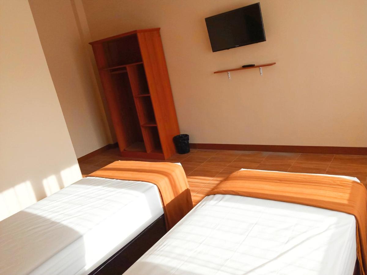 Bluefire Homestay Syariah Banyuwangi  Luaran gambar