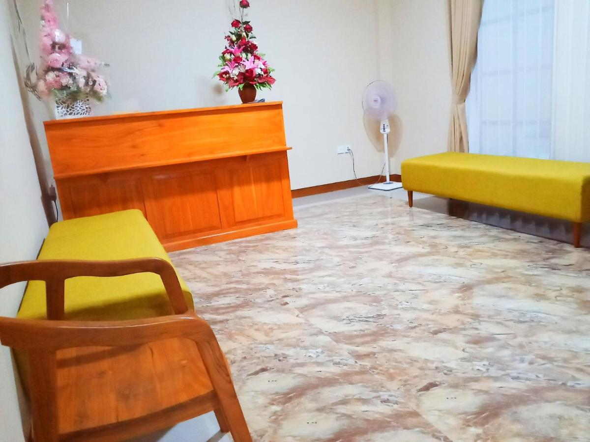 Bluefire Homestay Syariah Banyuwangi  Luaran gambar